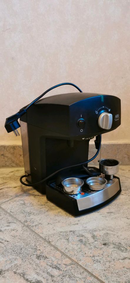 Siebträger Espressomaschine Kaffeemaschine AEG in Sachsenheim