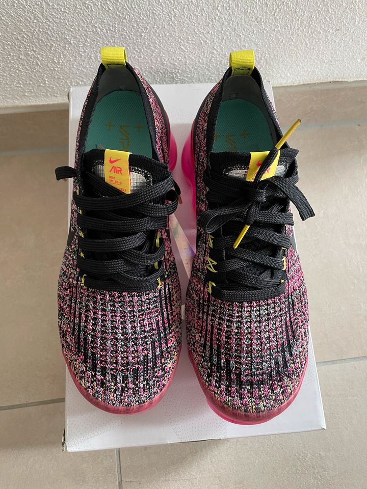 Nike Air Vapormax Flyknit 3 multicolor 40,5 / US 9 in Osterhofen