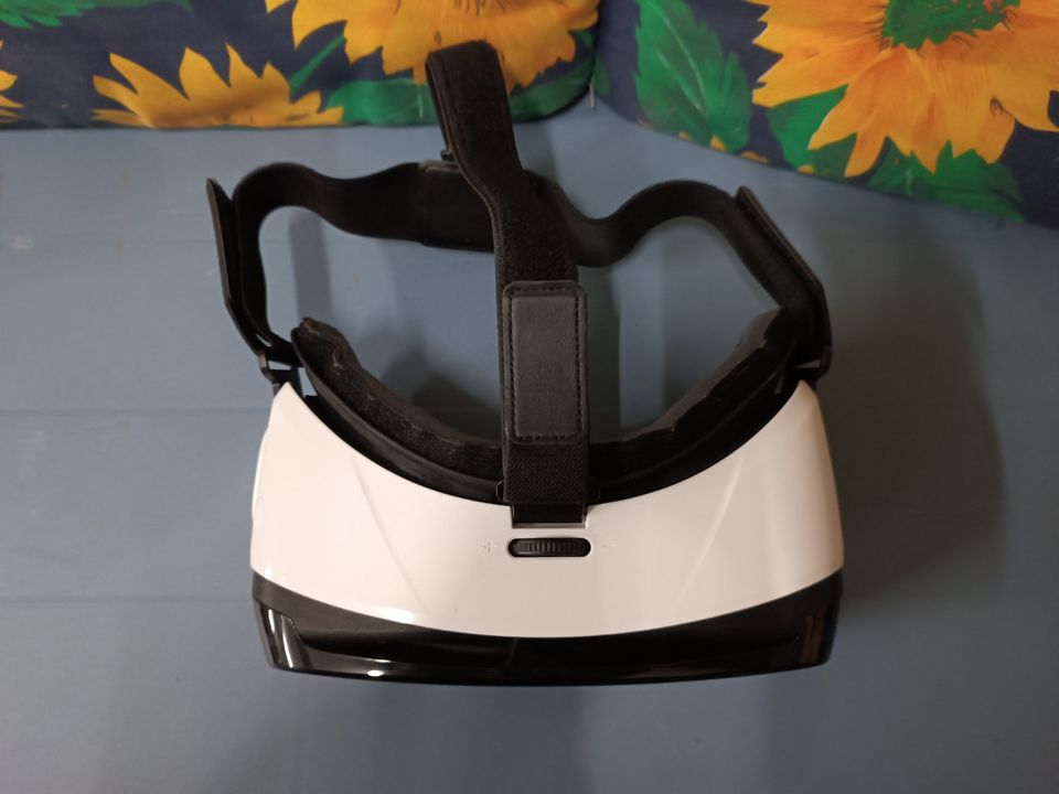 Samsung Gear VR - Oculus VR Brille Handy⭐ in Risum-Lindholm