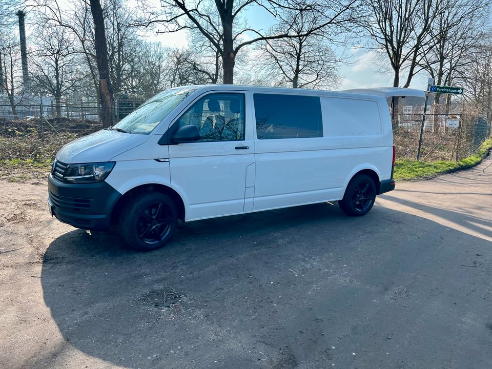 Volkswagen T6 ausgebauter Camper / Bulli - langer Radstand in Hamburg