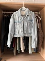 Stradivarius Jeansjacke Größe L in blau Nordrhein-Westfalen - Euskirchen Vorschau