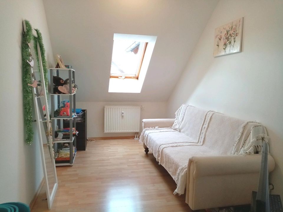 Helle 4-Zimmer-Wohnung mit großzügigen Balkon in Burglengenfeld