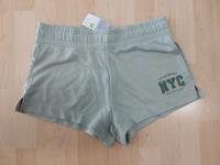 Neu Damen Bermuda Sweatshorts M 38 Oliv grün Neu Sport Sachsen-Anhalt - Schönebeck (Elbe) Vorschau