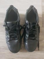 Sneaker Gr.39, schwarz Kurt Geiger Nordrhein-Westfalen - Bad Salzuflen Vorschau