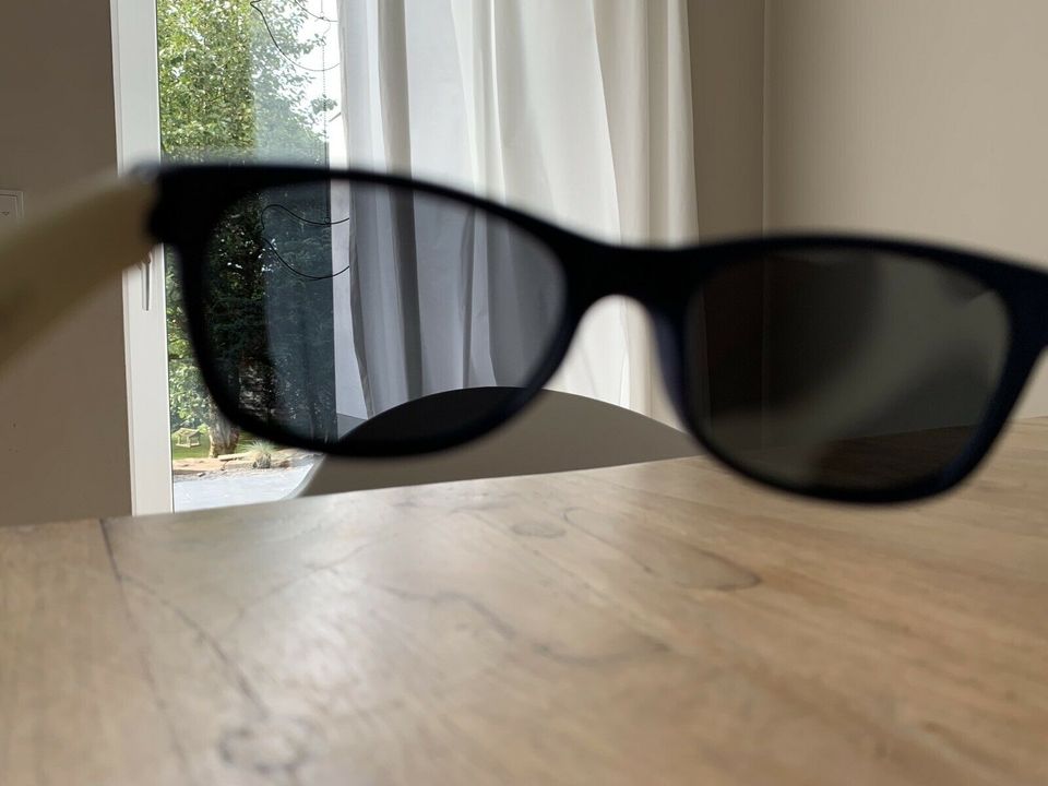 Sonnenbrille Kinder Polaroid in Meinerzhagen