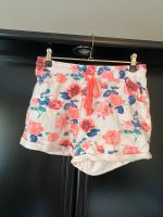 Kurze Hose / Shorts mit Blumen weiß/bunt S/36 Hessen - Heuchelheim Vorschau