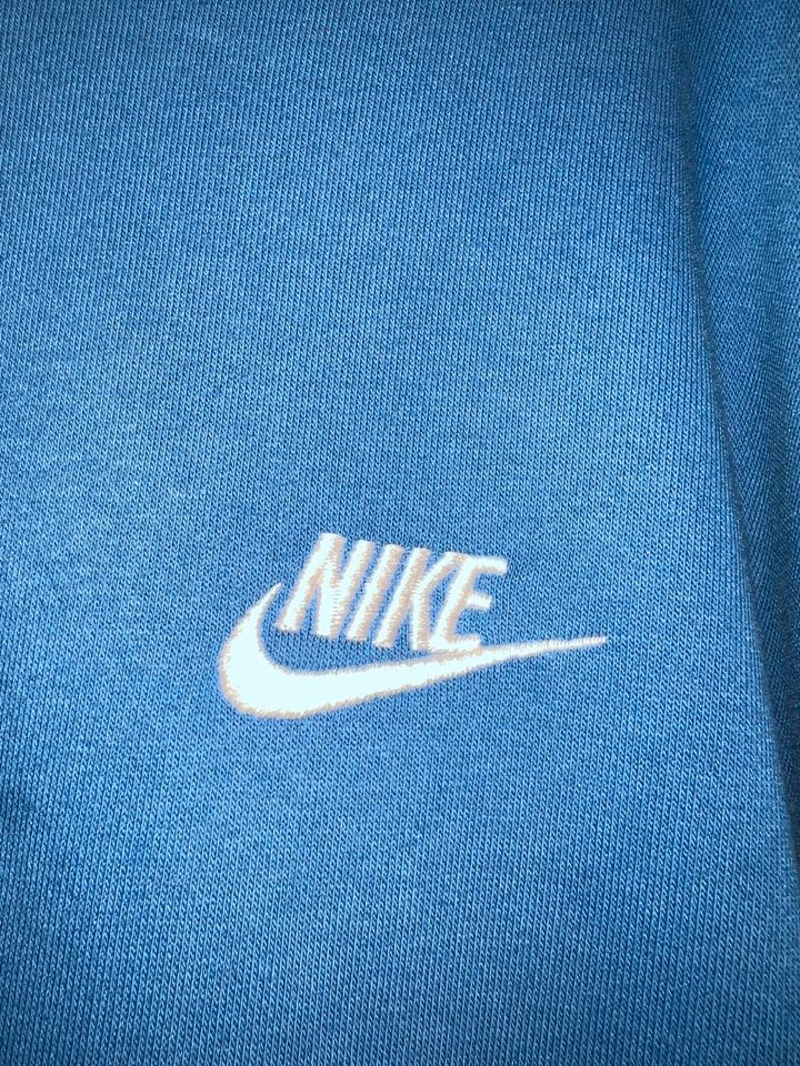 Nike Pullover blau in Geist