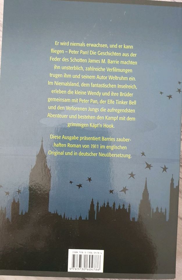 Verkaufe das zweisprachige Buch Peter Pan in Kelkheim