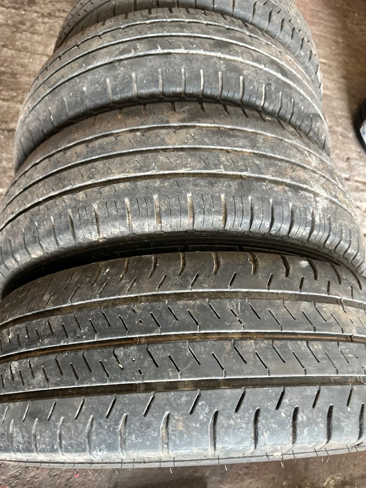 225/65R16 C 112/110R in Diemelsee