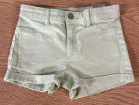 H&M Shorts Stretch Gr. 110 zartes mintgrün wie neu Hessen - Roßdorf Vorschau