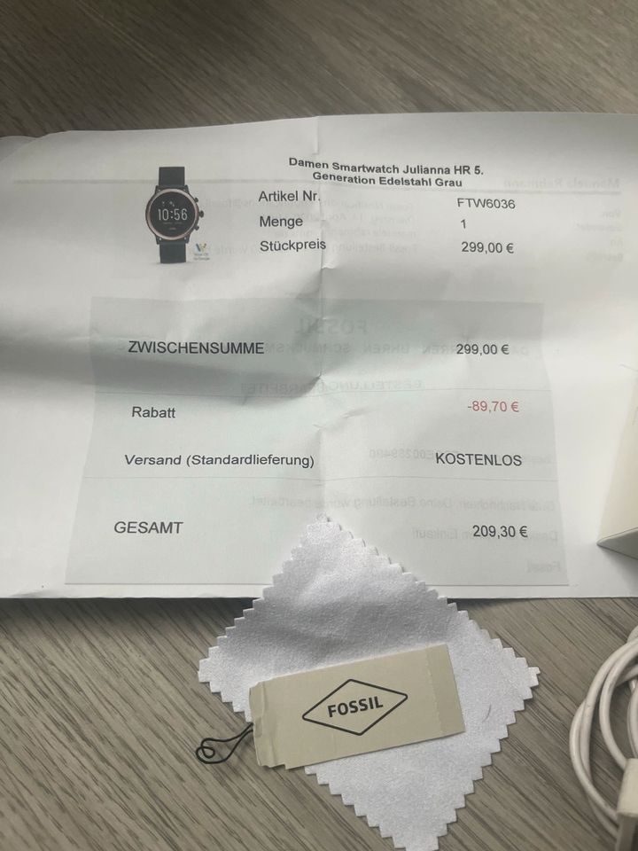 Fossil Smartwatch Julianna HR, 5. Generation….ohne Kratzer , OVP in Hünfeld