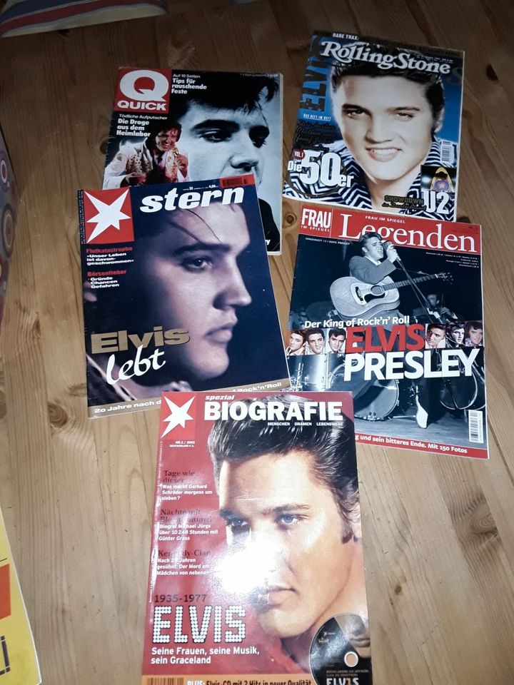 Elvis Presley Zeitschriften Eintrittskarten kleine Dose Aufnäher in Villingen-Schwenningen