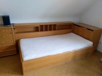 Bett, niedriger Schrank und Bettkasten in Kiefer Hessen - Bad Homburg Vorschau