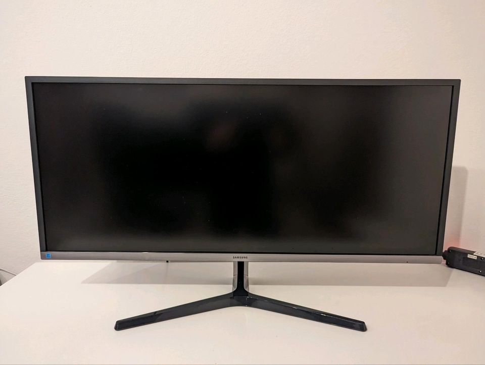 34 Zoll Ultrawide Monitor Samsung mit OVP in Ingolstadt