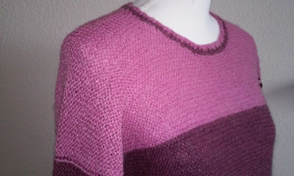 Strickpullover mit Mohair Pullover + kleine Schmuckanstecknadel in Bad Segeberg