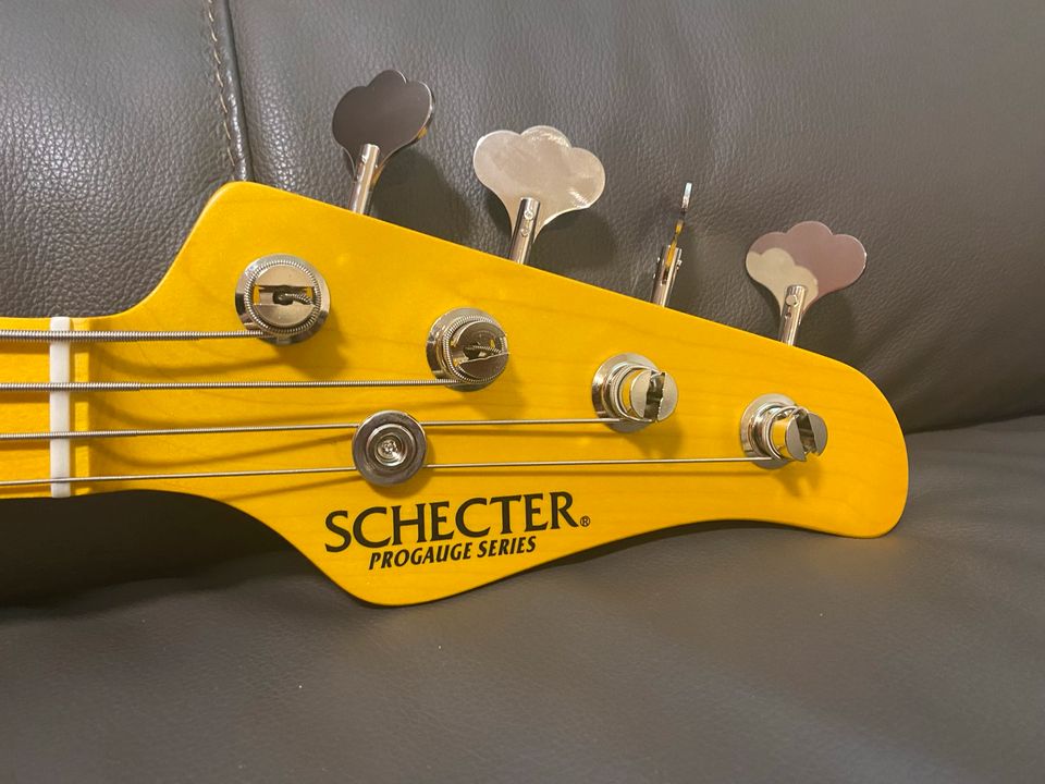 Schecter Progauge Series PJ Bass (Precision/Jazz) in Perl