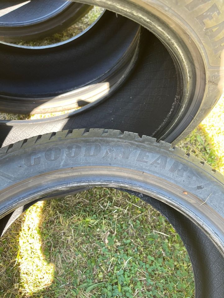 Allwetterreifen Goodyear Vector 4 Season 225 45 R18 95W gebraucht in Sangerhausen