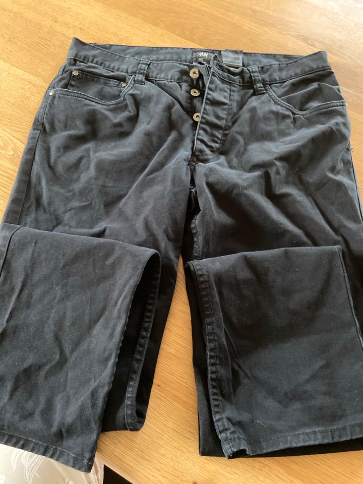 Jeans H&M Gr. 32 in Hohenthann