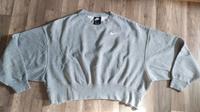 Neuwertig Nike Oversized Sweatshirt, Pullover in grau Größe XS Sachsen - Frohburg Vorschau