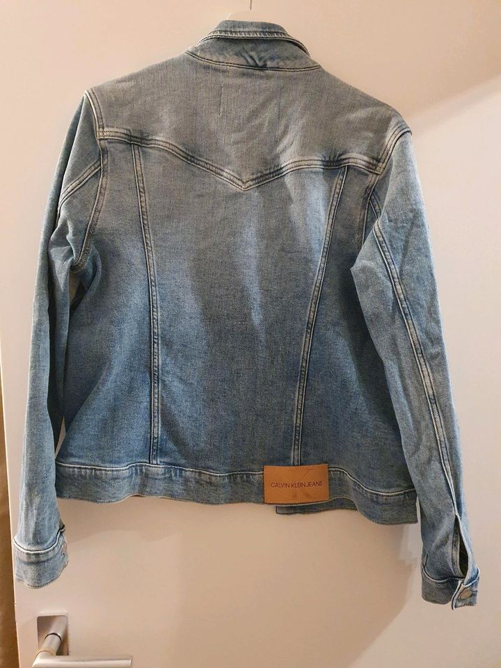 Jeansjacke Calvin Klein in Karlsdorf-Neuthard