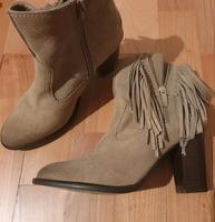 Bullboxer High-Heel (Wild)leder Stiefelette Gr. 37 beige NEU München - Trudering-Riem Vorschau