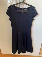 Schönes Sommerkleid  mit Tellerrock Niedersachsen - Pattensen Vorschau