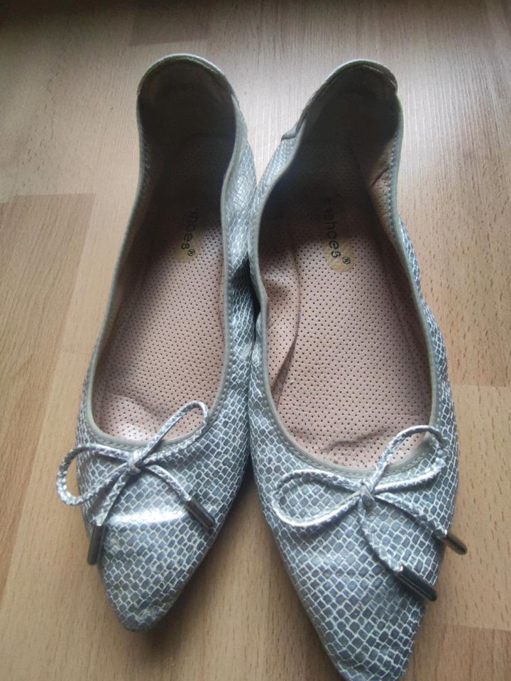 Leder Ballerinas Mädchen  Schuhe silber gr.36 in Münsingen