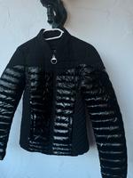 figurbetonte GUESS Jacke Gr. S -Nie getragen, NEU!- Bayern - Pfaffenhofen a.d. Ilm Vorschau