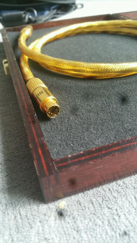 GOLD Viedeo ediditon Supreme quality Cable Limitet Edidion in Köln