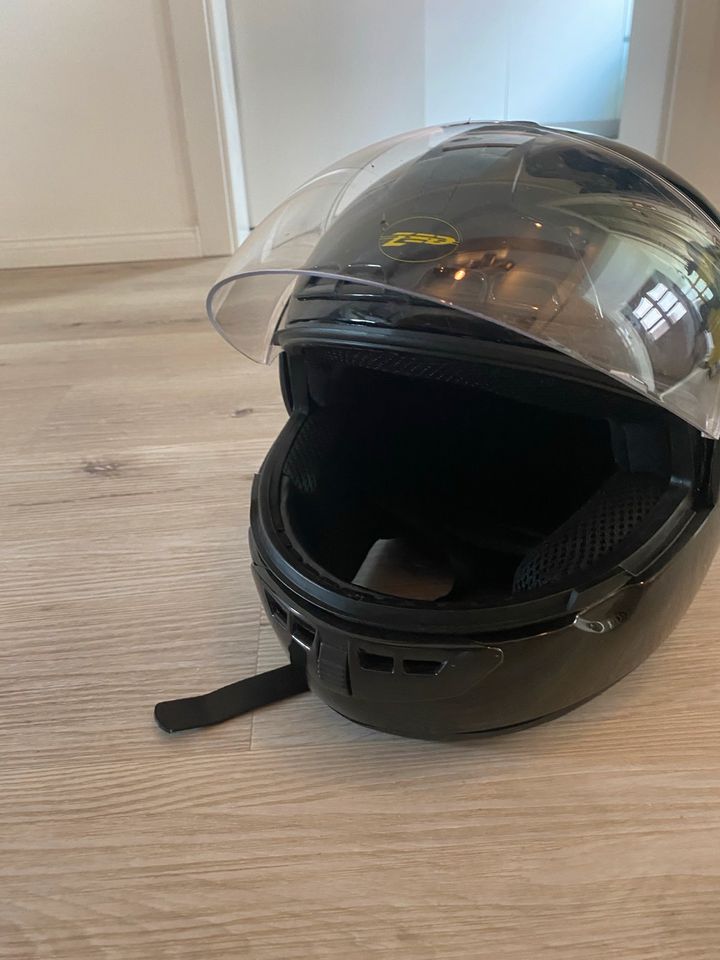 Motorrad Helm von Zed in Abbenrode