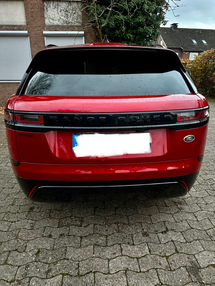 Range Rover Velar R-Dynamic S  - Firenze Red Metallic in Hannover