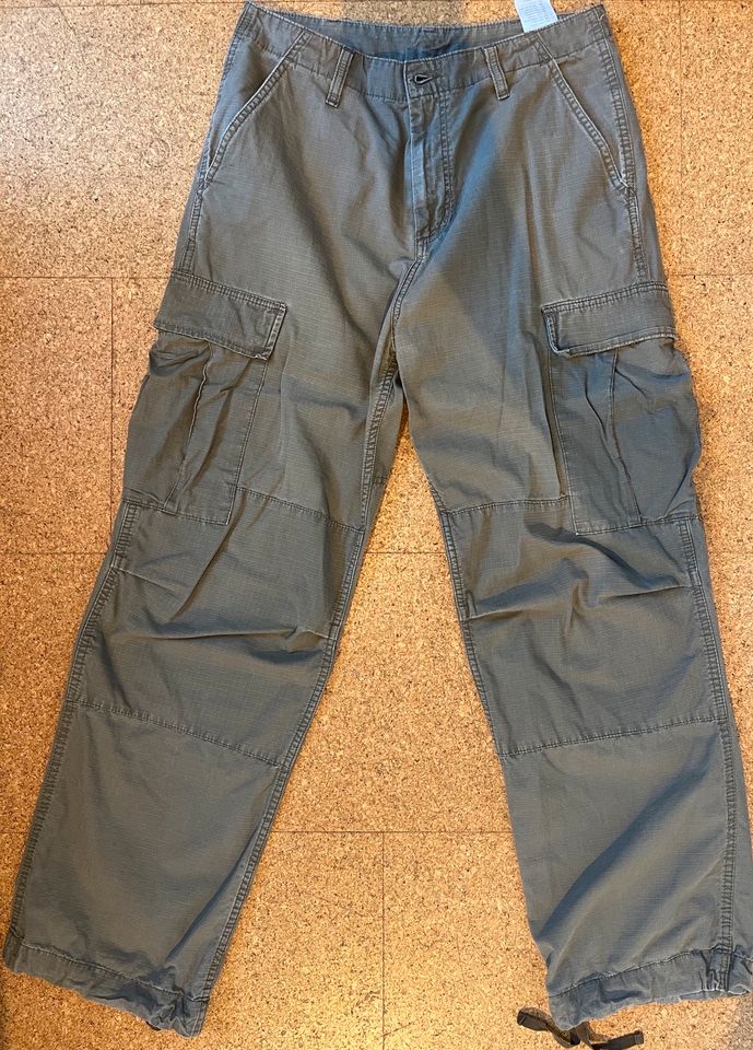 Carhartt Cargo Pant W/L 31/32 Sehr guter Zustand! in Baunatal