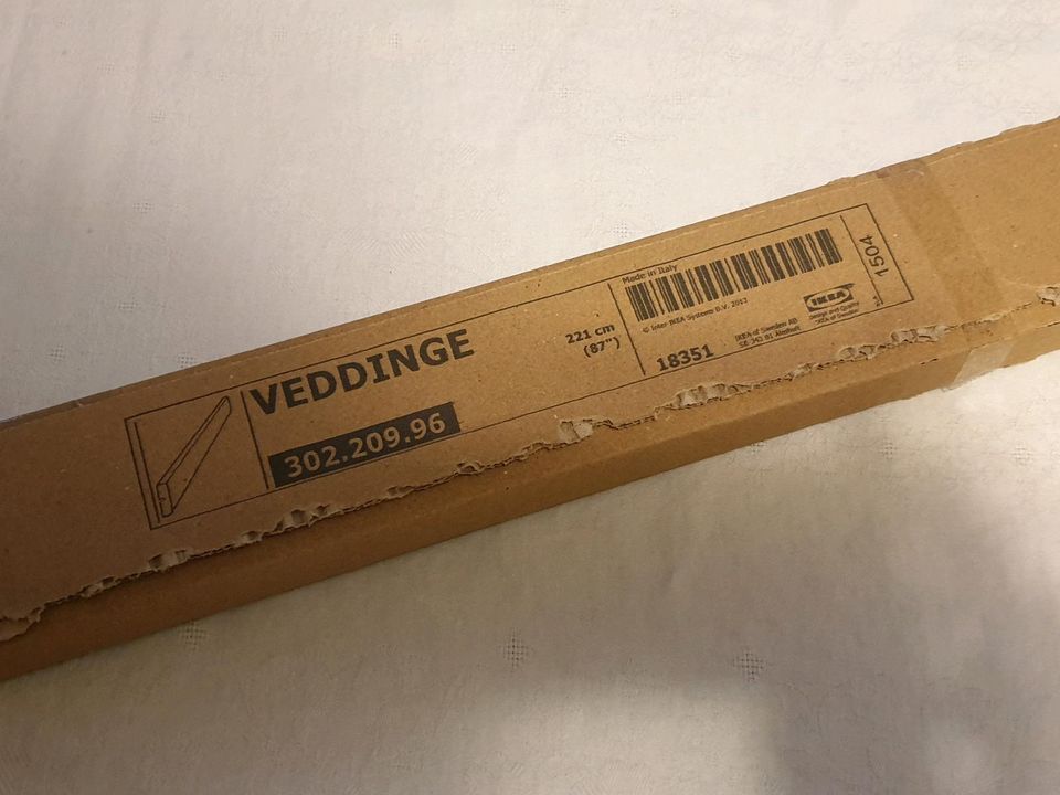 Ikea Veddinge Dekorleiste Blende grau ca. 160 cm in Dresden