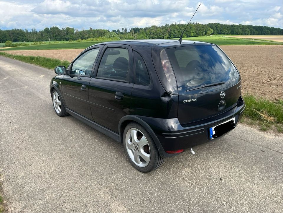 Opel Corsa C   TÜV Neu in Homberg