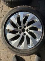 Original Audi S-Line Alufelgen 18 Zoll Ganzjahresreifen Pirelli Berlin - Schöneberg Vorschau