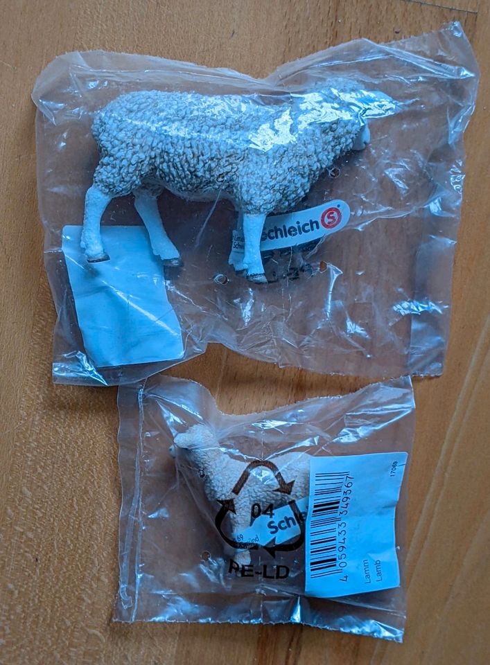 Schleich-Tiere-Sammlung in Burg