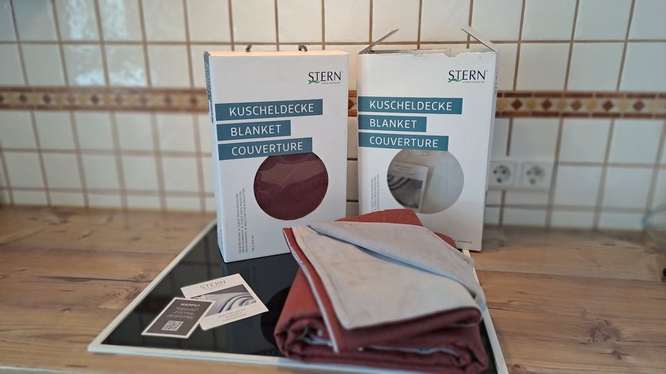 * STERN Kuscheldecken-Set 2tlg. "Fleece" * Farbe Rot/Grau * NEU * in Ötisheim