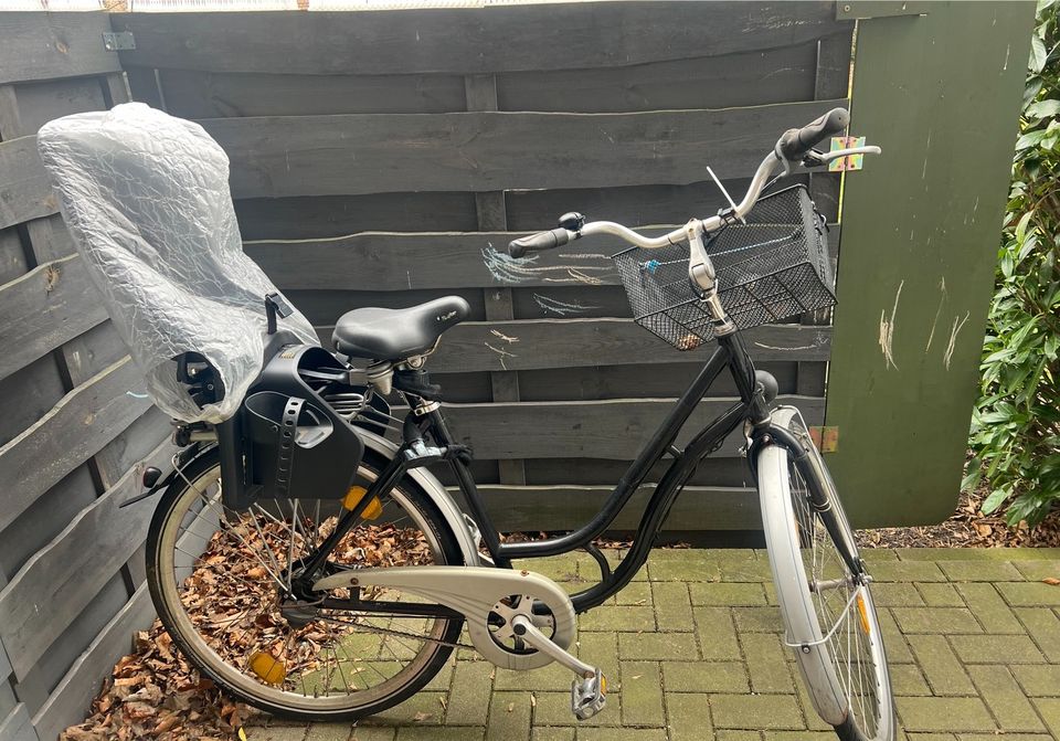 Fahrrad mit Kindersitz Damen Fahrradsitz Yupp Thule 2 Maxi mama in Duisburg