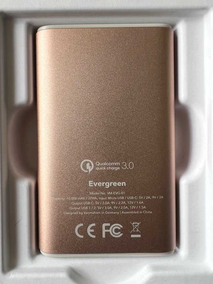 EVER - Powerbank - rose gold in Hamburg