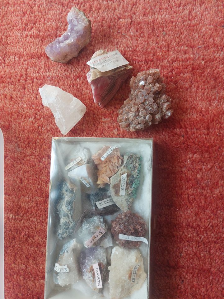 Edelstein Sammlung, Rhodochrosir, Selenit, Amethyst und mehr in Beimerstetten