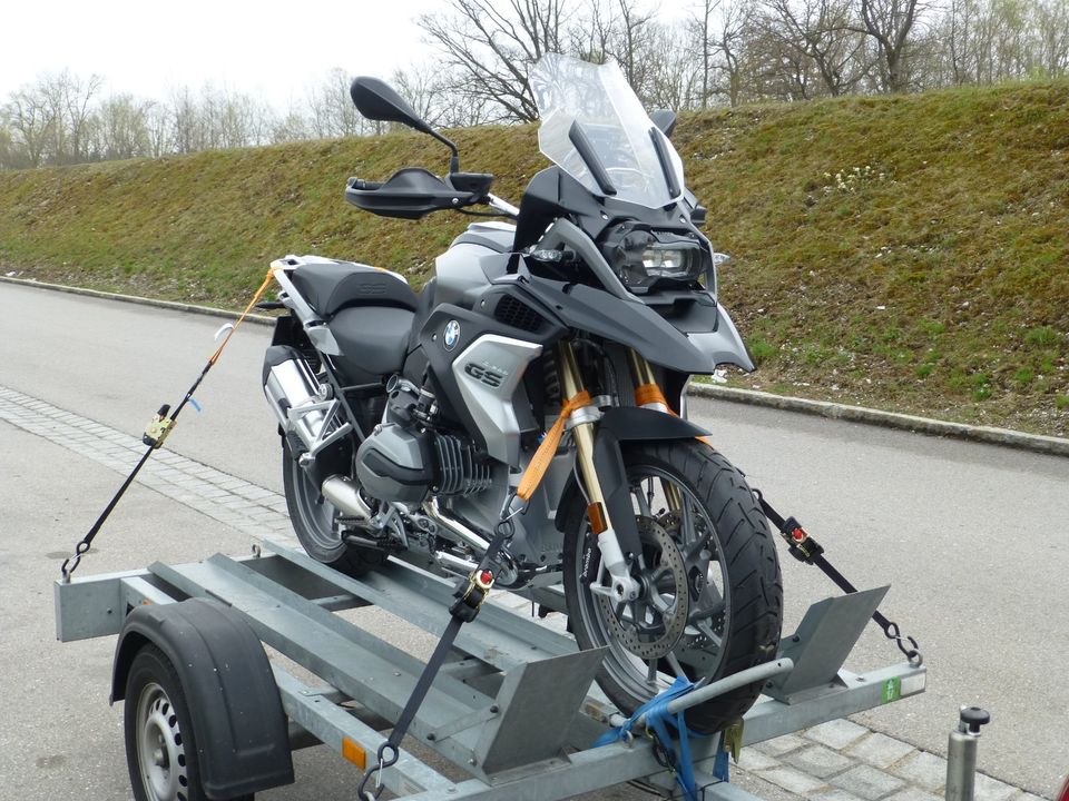 Motorradanhänger 100 km/h leihen von privat an privat BMW Ulm in Blaustein