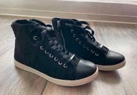 DKNY Sneaker Freizeit Sportschuh Gr.38 Sachsen - Weißwasser Vorschau