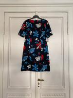 NEU: NP 139€ Kleid Betty Barclay Blumen dunkelblau rot weiß Berlin - Mitte Vorschau
