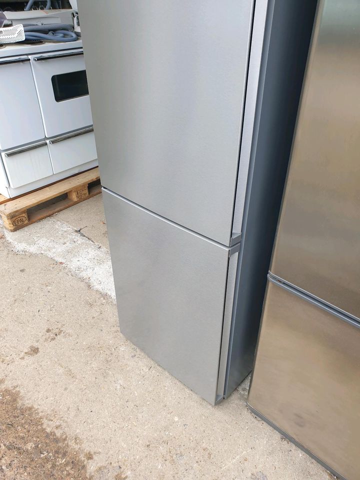 Bosch Kühlschrank 202 cm groß in Meckenheim
