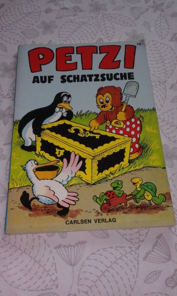 4 PETZI-Bücher aus den 80er Jahren für je 5 €, gebraucht in Lienen