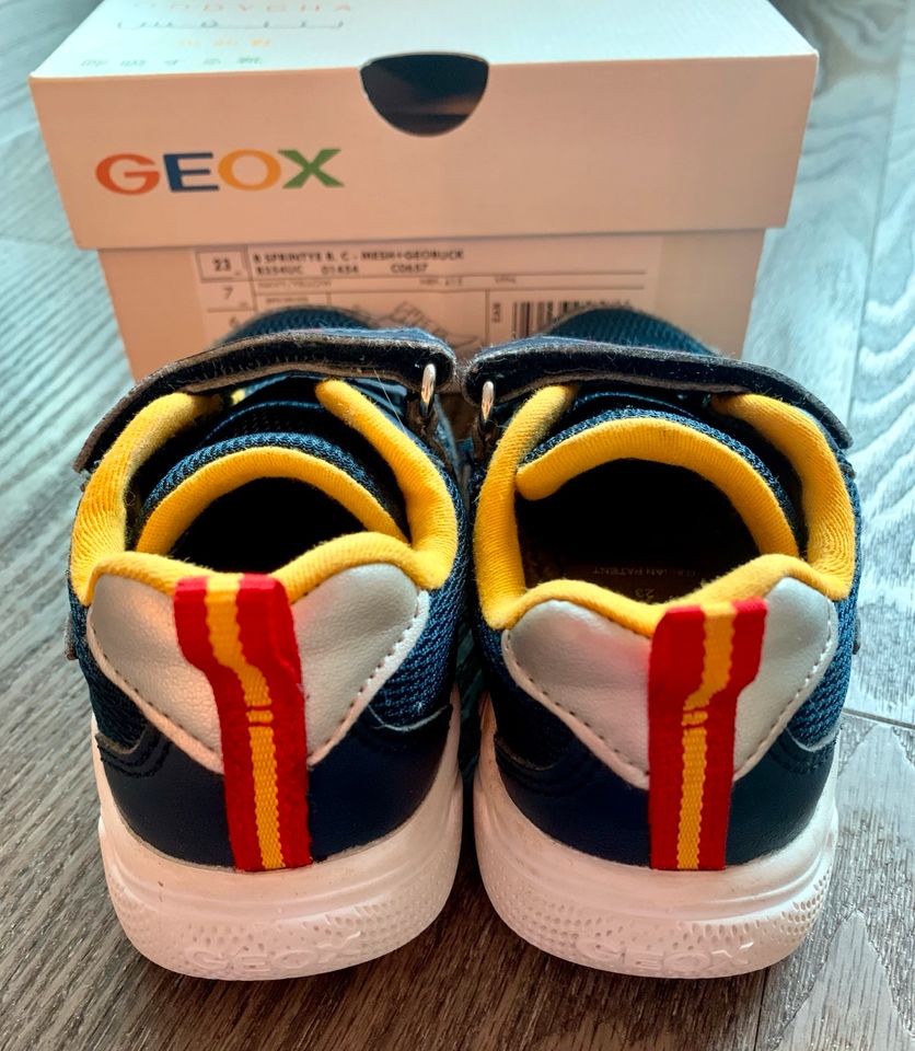 Geox Sneaker / Schuhe Kind Gr. 23 aus 1. Hand in Hamburg