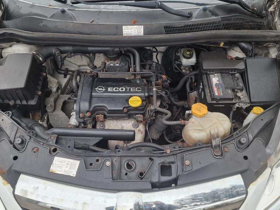 Opel Corsa D, Benzin, Euro 4, EZ 09, ABS "Anzeige lesen"! in Mörnsheim