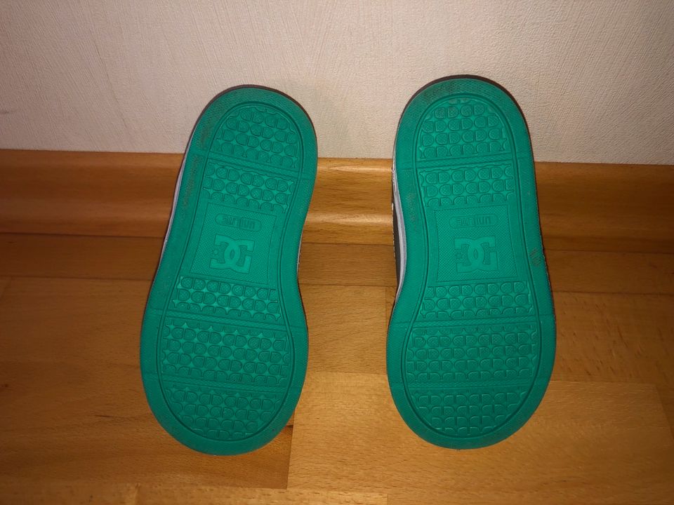 DC unilite Turnschuhe Sneakers Gr. 25,5 - Neu - Silber Türkis in Halle (Westfalen)