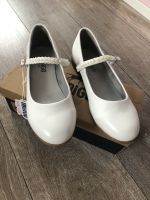 Schuhe Ballerina festlich weiß NEU Gr. 36 Nordrhein-Westfalen - Neuss Vorschau