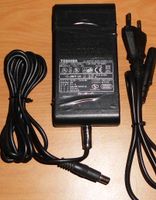 AC Adapter Netzteil Charger ~ TOSHIBA PA3083U-1ACA ~ einwandfrei Bayern - Simbach Vorschau